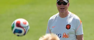 WM-Fragezeichen bei Oranje: Weghorst fordert Titel