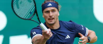 Zverev müht sich in Halle ins Achtelfinale