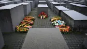 40 Jahre Historikerstreit: Neue Debatte um Einzigartigkeit von Auschwitz