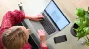 Ab 2026: Widerrufsbutton revolutioniert Online-Shops