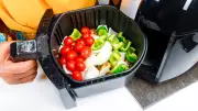 Airfryer: Wie gefährlich sind PFAS in der Antihaftbeschichtung?