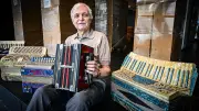Akkordeon-Sammler Dieter Plinke: Tausend Instrumente in Berliner Ausstellung