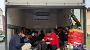 Asylkarten-Betrug: Steuergeld fließt an Schleuser und Clans