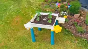 Aus altem Legotisch wird ein Kinderhochbeet - DIY-Anleitung