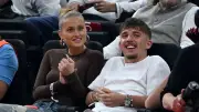 Bayern-Star Karl erholt sich im Türkei-Urlaub mit Freundin