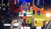 Berlin: Betrunkener Audi-Fahrer erfasst Frauen und Kind – Teddy tröstet Kleinkind