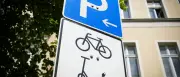 Berlin: E-Scooter ab 2027 nur noch an festen Stationen