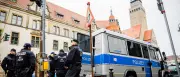 Berliner Polizei sichert Islamismus-Debatte in Neukölln ab