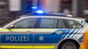 Betrunkener Fahrer mit geladener CO2-Pistole und Drogen gestoppt