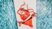 Bikini richtig pflegen: So bleibt Ihre Bademode lange schön