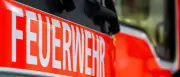 Brandstiftung in Berlin-Lichtenberg: Sechs Autos auf Telekom-Gelände in Flammen