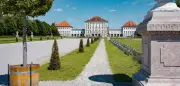 Braut in München kurz vor Trauung im Fahrstuhl eingeschlossen