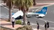 Bruchlandung auf Teneriffa: Flugzeug kracht auf belebte Straße