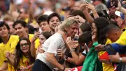 Ecuador-Trainer Beccacece: Emotionale Szenen nach Sieg gegen DFB-Elf