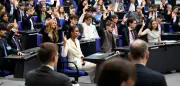 Eklat um Jugend-Planspiel im Bundestag: AfD-Jugendliche zeigen „White Power“-Geste