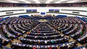 EU-Parlament beschließt schärferes Abschieberecht und umstrittene Rückkehrzentren