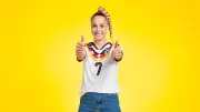 Giulia Gwinn als Netto-Botschafterin: Das hat sie immer im Kühlschrank