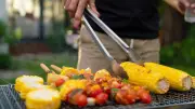 Grillen bei Hitze: Feuerwehr warnt vor erhöhter Brandgefahr im Sommer