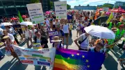 Groß-Demo in Passau: Rauchbombe und Straßensperre bei AfD-Parteitag