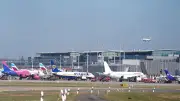 Hamburger Flughafen testet Sicherheitsroboter zur Zaunüberwachung
