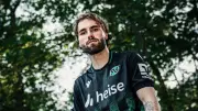 Hannover 96 präsentiert neues Trikot mit Wald-Design