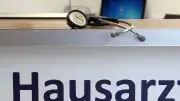 Hausärzte protestieren gegen Spargesetz der schwarz-roten Koalition