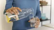 Heilwasser gegen Osteoporose: Was steckt hinter den Versprechen?
