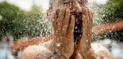 Hitzewelle in Deutschland: Kühlen Kopf bewahren und Abkühlung suchen