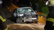 Horror-Crash in NRW: Mercedes zerlegt, 200-Meter-Trümmerfeld