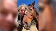 Judith Rakers trauert um Pferd Carlson: Emotionaler Abschied