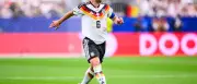 Kimmich ohne Schuh-Tick: Keine Gedanken über Farbe Pink