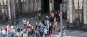 Kölner Dom: Dompropst verteidigt 12-Euro-Eintritt für Touristen
