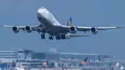 Lufthansa bereitet Flugstreichungen wegen Kerosinmangels vor