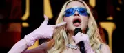 Madonna überrascht mit Gratiskonzert am Times Square zum Pride-Monat
