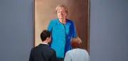 Merkels blaue Phase: Staatsporträt im Bode-Museum enthüllt