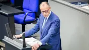 Merz im Bundestag: Kanzler muss sich nach Gipfel erklären