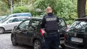 Mitte ignoriert Immobilienhaie und jagt Parksünder