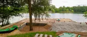 Mysteriöse Bauten am Weißen See: Neue Badestellen in Berlin?