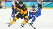 NHL-Star JJ Peterka eröffnet eigene Eishalle in Buchbach
