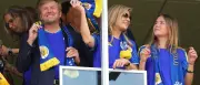 Niederländisches Königspaar jubelt bei WM in zwei Stadien