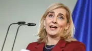 Pflegereform: Warken plant höhere Beiträge und Ausgabenbremsen