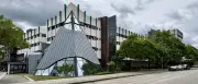 Postmoderne Pyramide in Hellersdorf: Schüler/Wittes Meisterwerk
