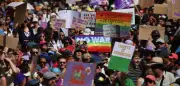Proteste in Genf gegen G7-Gipfel: Zehntausende demonstrieren