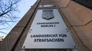 Prozess um Messerangriff auf schlafenden Ehemann in Berlin