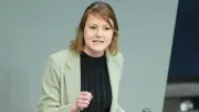 Rentenkommission: Länger arbeiten, höhere Beiträge – Streit um Generationengerechtigkeit