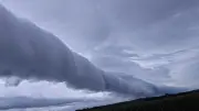 Riesige Wolken-Walze am Himmel von Texas gesichtet