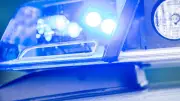 Rostock: 88-jähriger Radfahrer bei Zusammenstoß mit Straßenbahn schwer verletzt