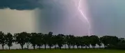 Schwere Unwetter in Berlin und Brandenburg: Orkanböen und Hagel möglich