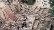 Schweres Erdbeben in Caracas: Wohnhaus stürzt ein – Trümmerfeld