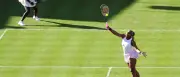 Serena Williams feiert Sieg bei Tennis-Comeback im Doppel